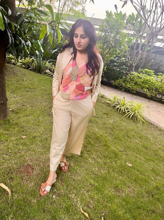 Abstract : The Knot Set