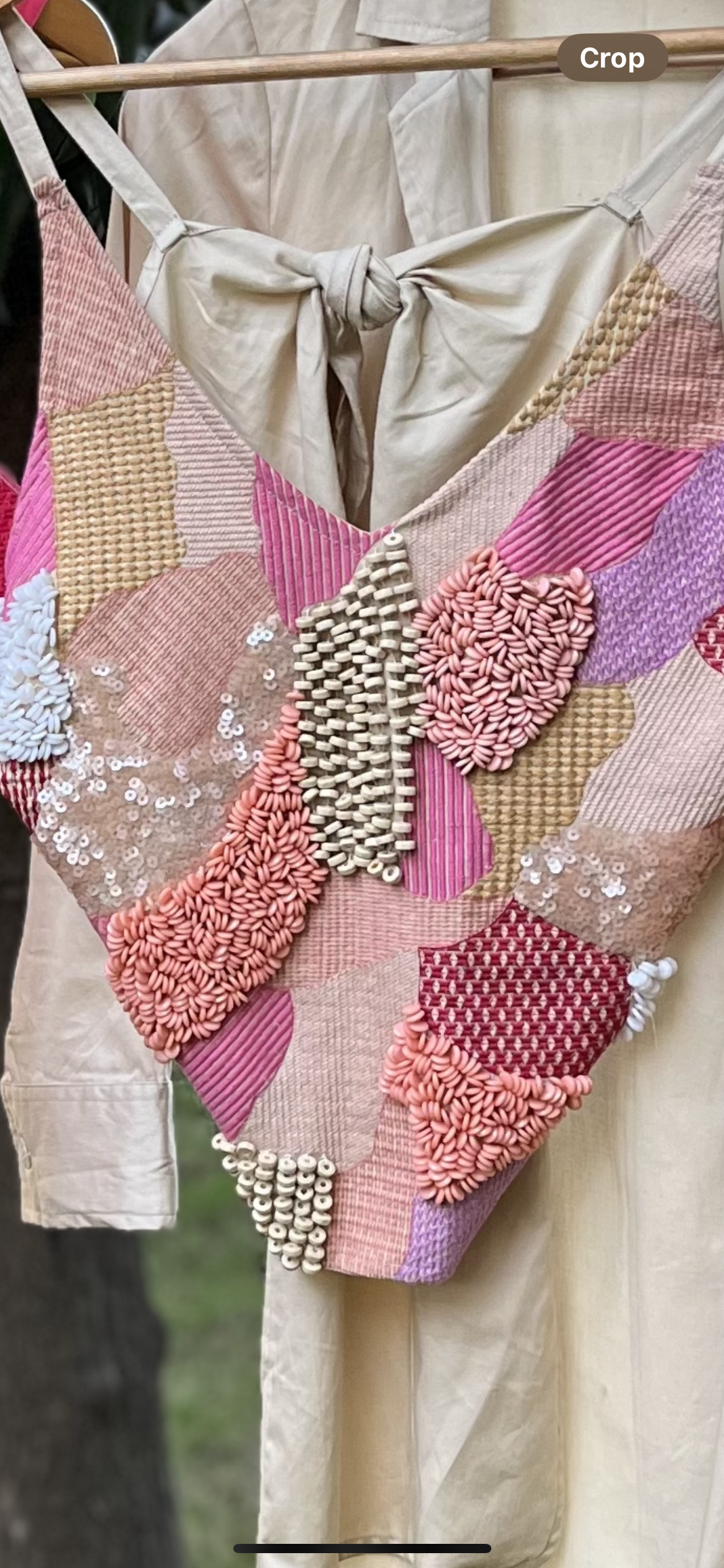 Abstract : The Knot Set